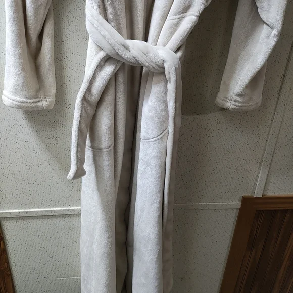 UGG Women’s Fleece Knit Robe Marlow Medium Belted Moonbeam Beige Kimono Plush - Picture 2 of 15